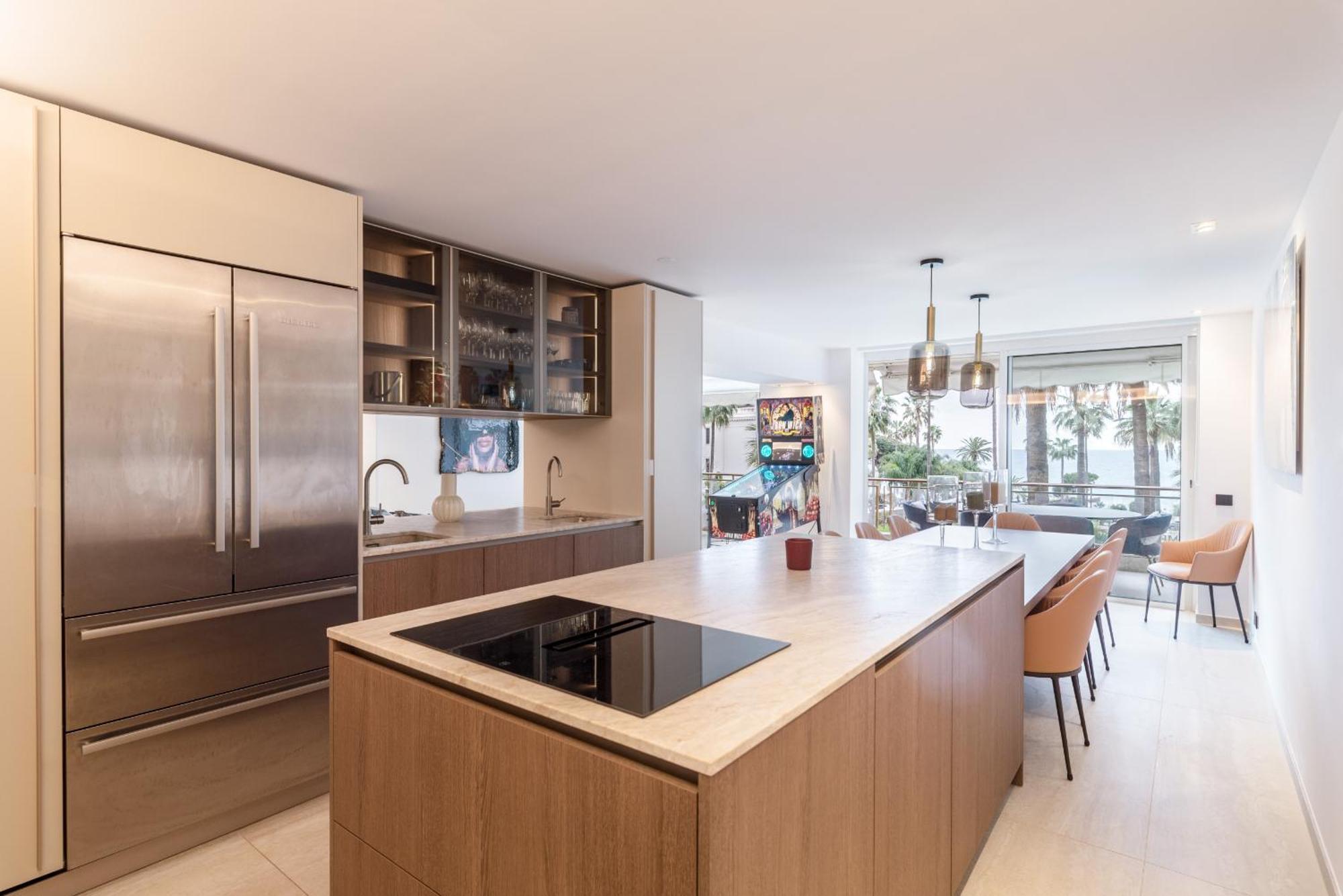 Apartment Mondrian By Terrys Homes Cannes